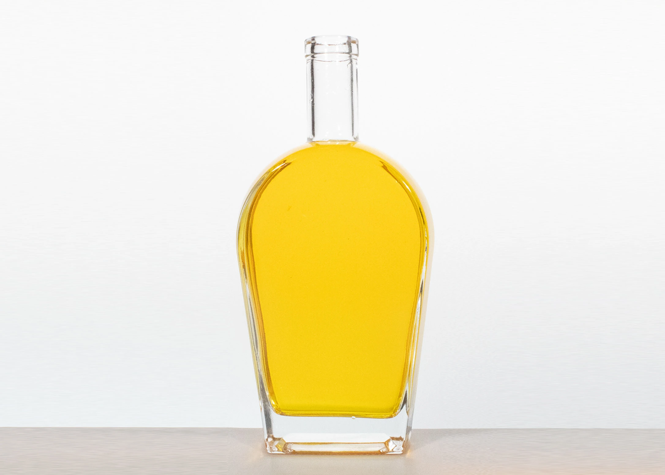 unqiue shape 1000ml glass bottle 3