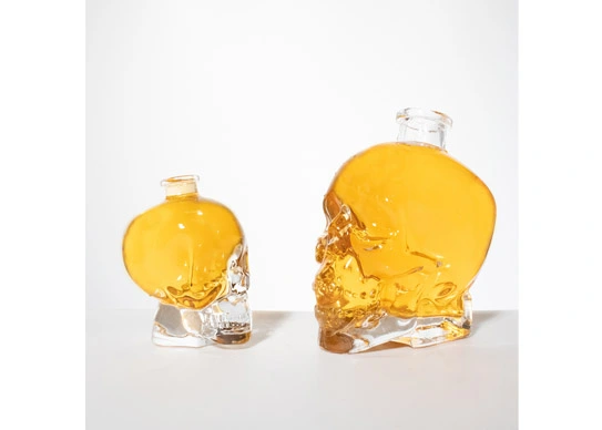 hot-sale-unique-design-vodka-skull-shaped-glass-bottles-02