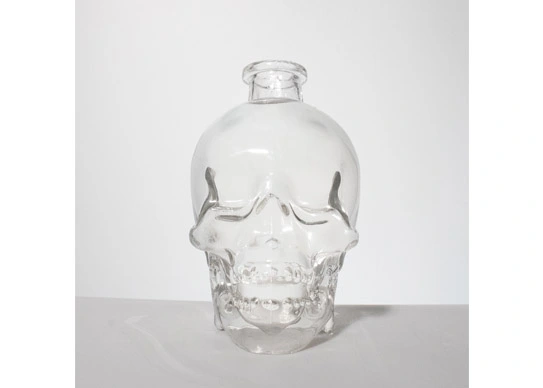 hot-sale-unique-design-vodka-skull-shaped-glass-bottles-05