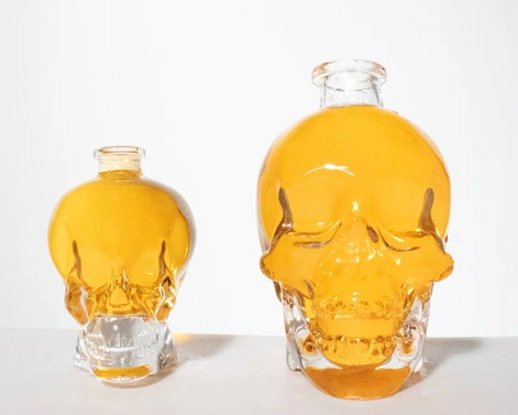 Hot Sale Unique Design Vodka Skull Shaped Glass Bottles