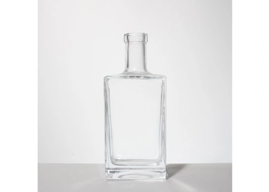 square-shape-heavy-glass-base-premium-750ml-gin-bottles-with-a-flat-shoulder-05